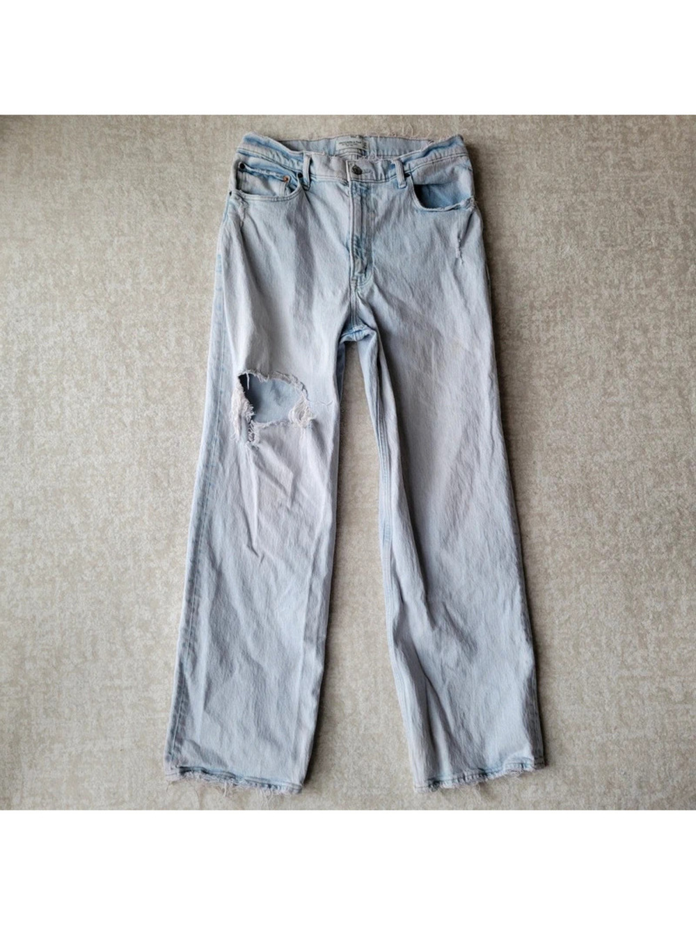 Abercrombie & Fitch The 90s Relaxed Jean Sz 10 Womens Light Blue Hi Rise Denim